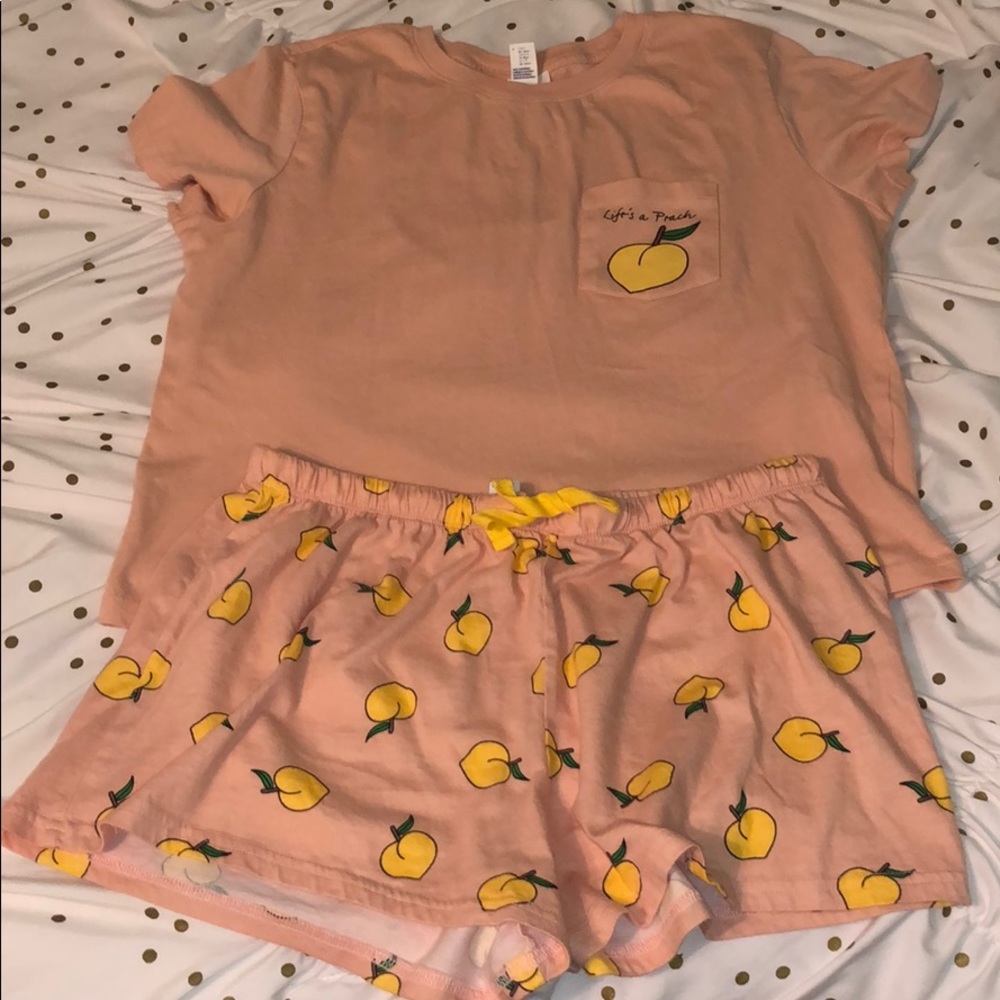 Comfy pajama set!